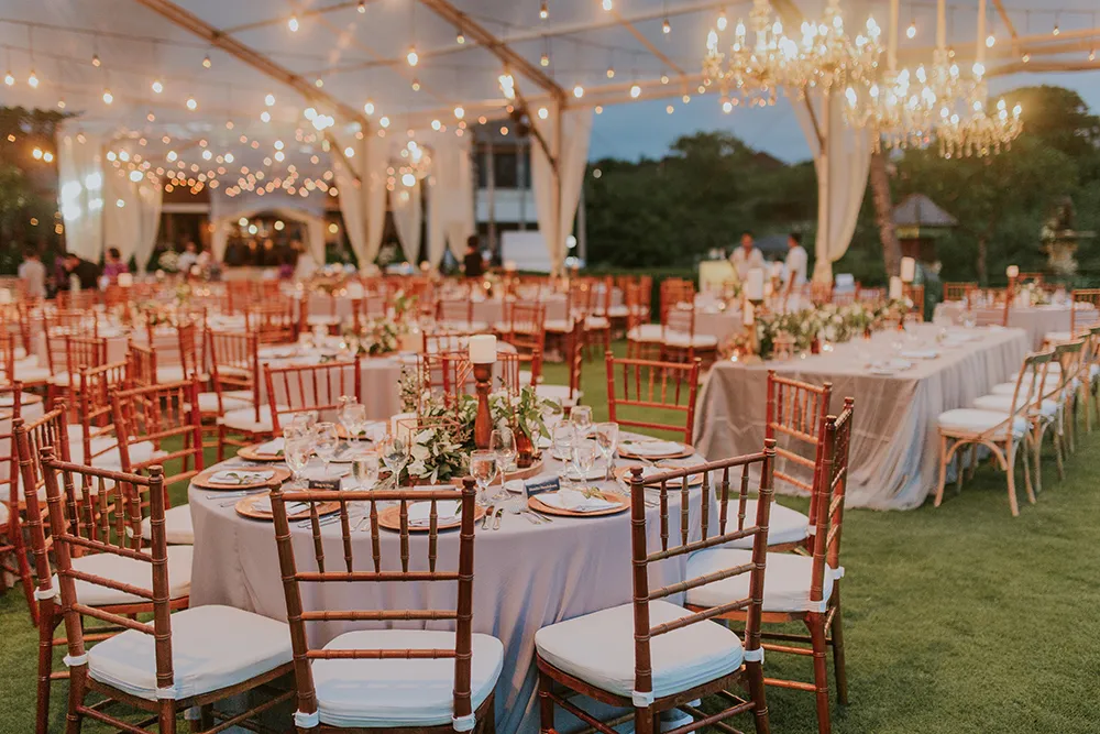 Photo by Punyan Photography. theweddingnotebook.com