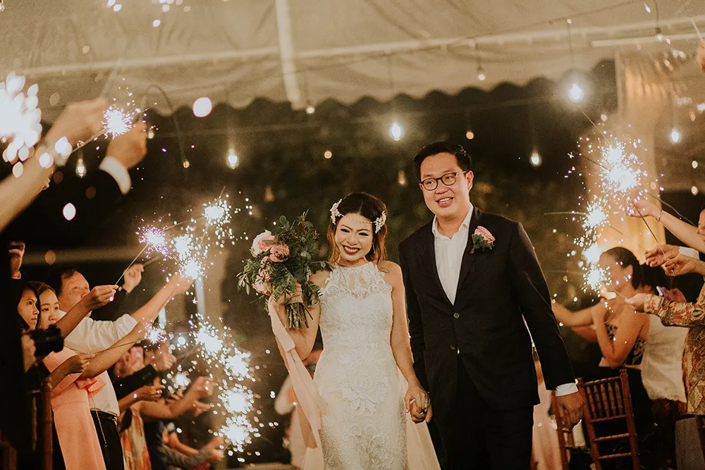 Photo by Punyan Photography. theweddingnotebook.com