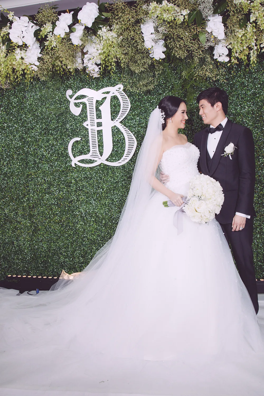 16-643-the-photoz-bj-tietheknot-wishingtree-6_b4613