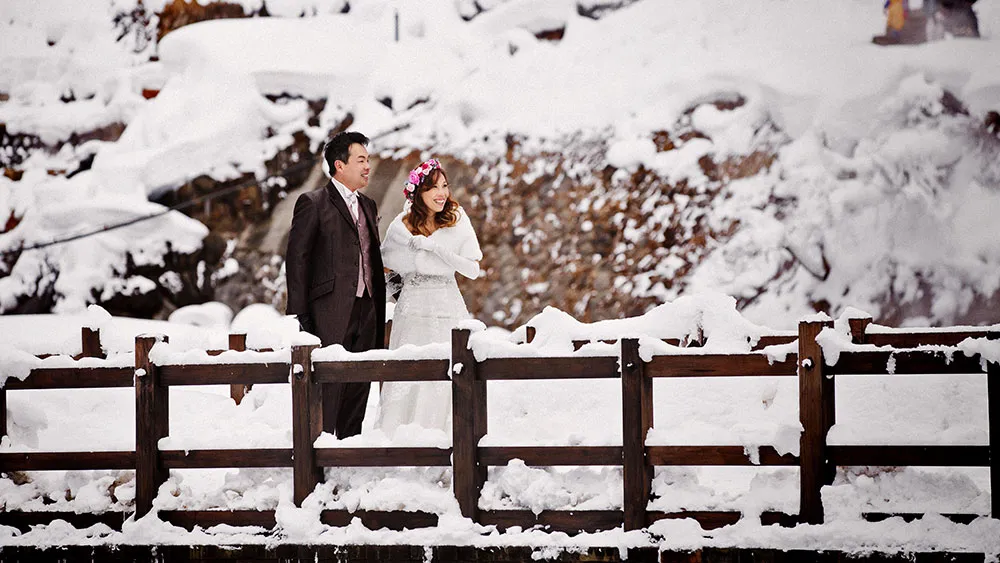 Photography by The Royal Workshop Japan. theweddingnotebook.com