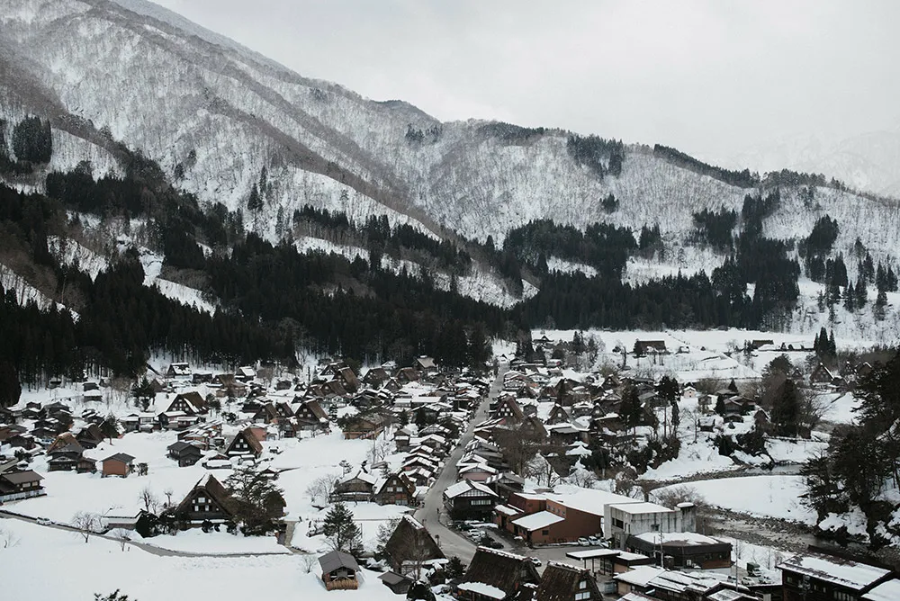 Photo by Iluminen Photography. theweddingnotebook.com