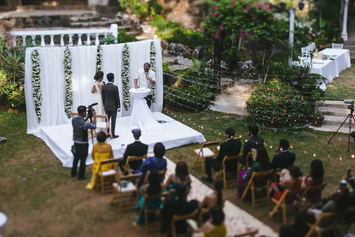 Photo by Funky Dali. theweddingnotebook.com